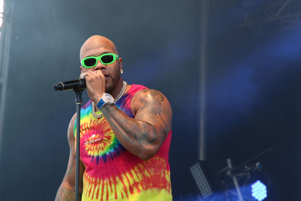 Flo Rida performing at Baie de Beauport in 2019