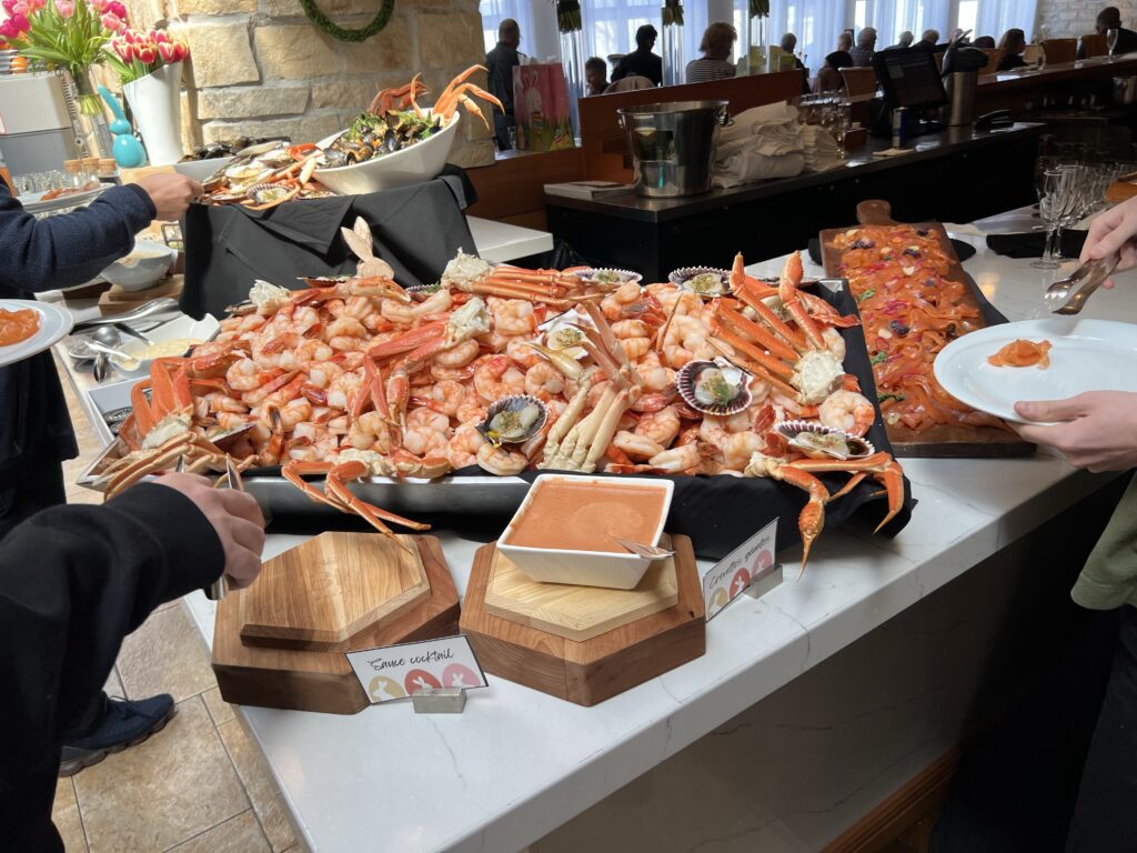 Le Bonne Entente special-event buffet in Quebec City