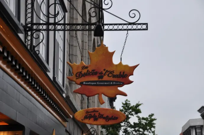 Canadian Maple Delights storefront in Quebec City